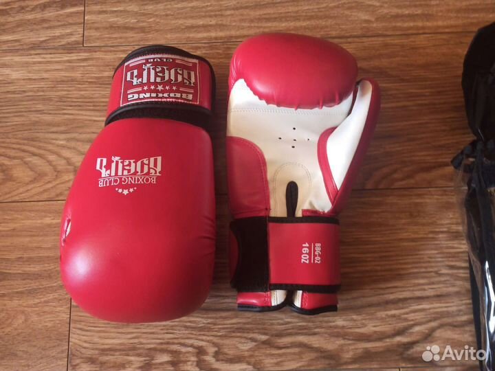 Боксерские перчатки 16oz унций