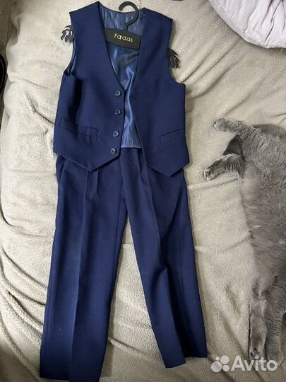 Костюм тройка на мальчика