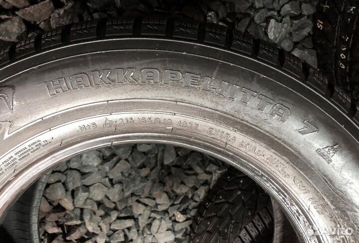 Nokian Tyres Hakkapeliitta 7 215/65 R16
