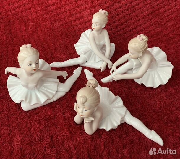 Статуэтка фарфоровая маленькая юная балерина