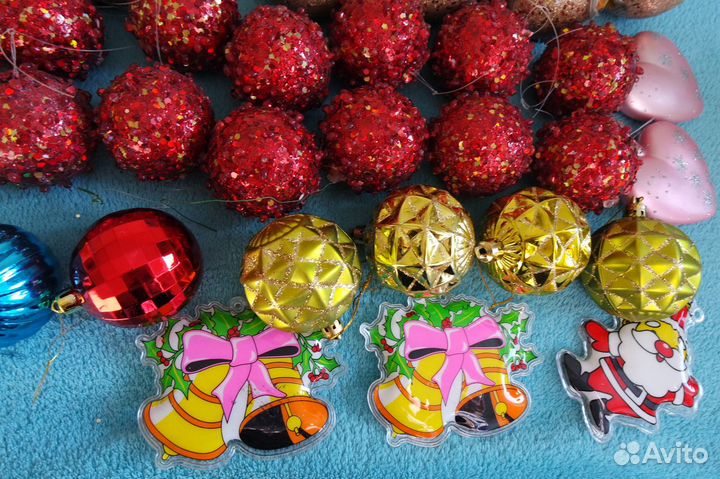 Елочные игрушки пластиковые,пеноплатовые