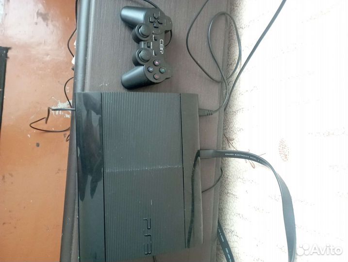Sony PS3 (super slim, 500 gb)
