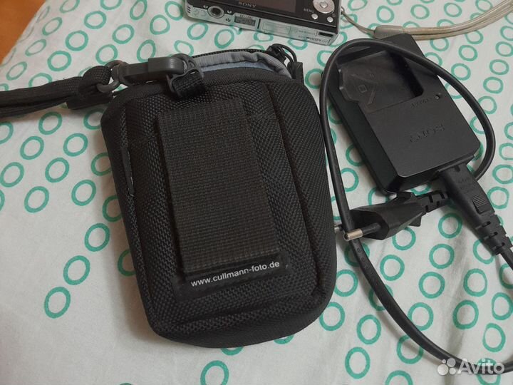 Компактный фотоаппарат