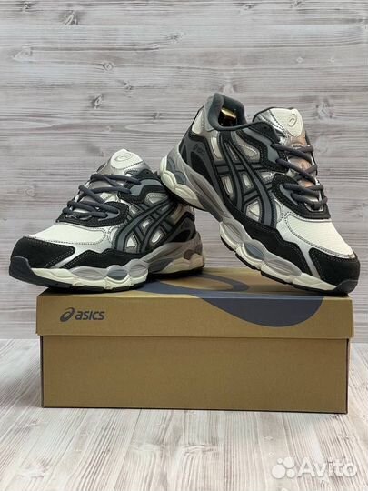 Кроссовки Asics термо