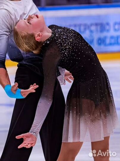 Костюм для фигурного катания 152