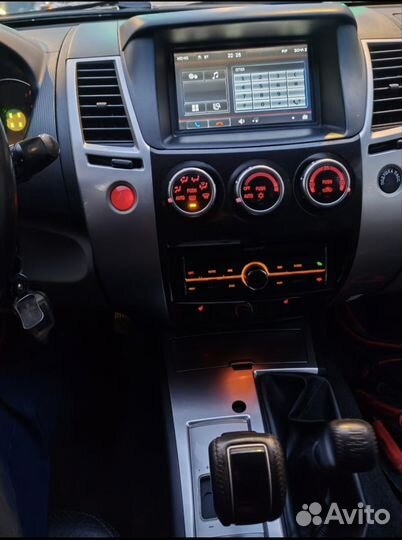 Mitsubishi Pajero Sport 2.5 AT, 2013, 76 124 км