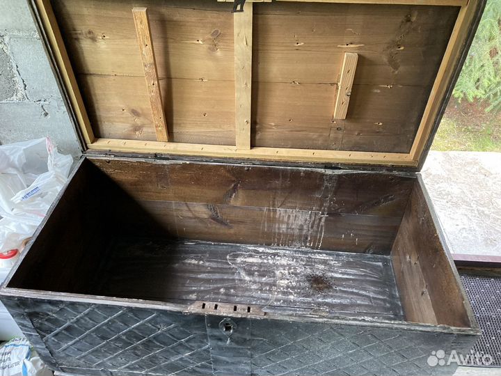 Сундуки старинные