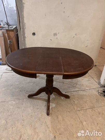 Кухонный стол