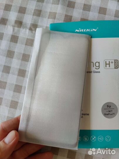 Защитные стёкла для OnePlus 7T