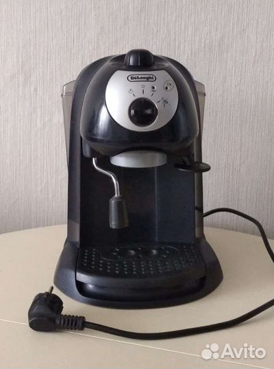 Кофеварка delonghi