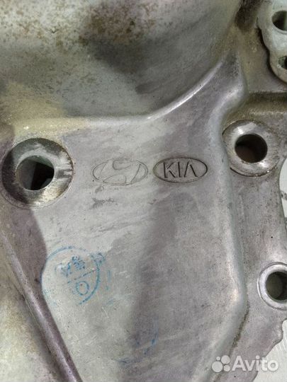 Крышка двигателя передняя Hyundai Solaris 1