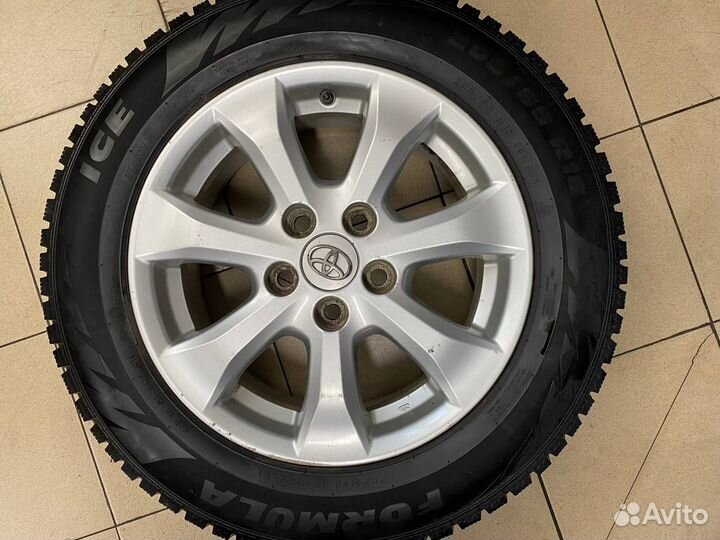 Колеса на Toyota Pirelli Formula Ice 205/65 R16 зи