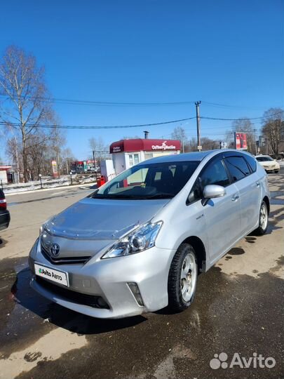 Toyota Prius Alpha 1.8 CVT, 2012, 215 000 км