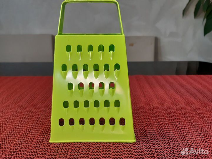 Терка пластиковая четырехгранная