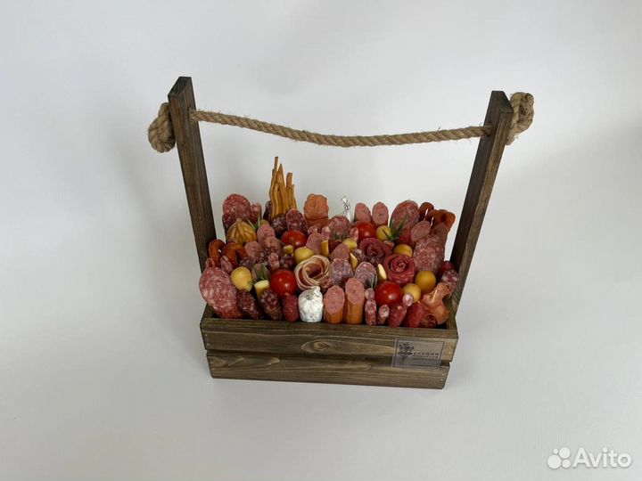 Колбасный подарок