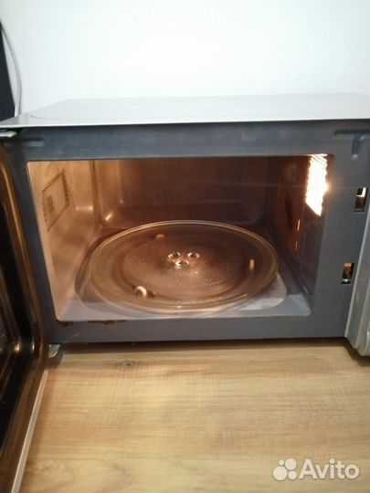 Микроволновая печь Scarlett