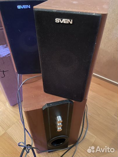 Компьютерные колонки с сабвуфером