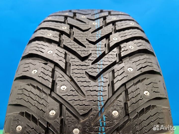 Nokian Tyres Hakkapeliitta 8 SUV 235/55 R17