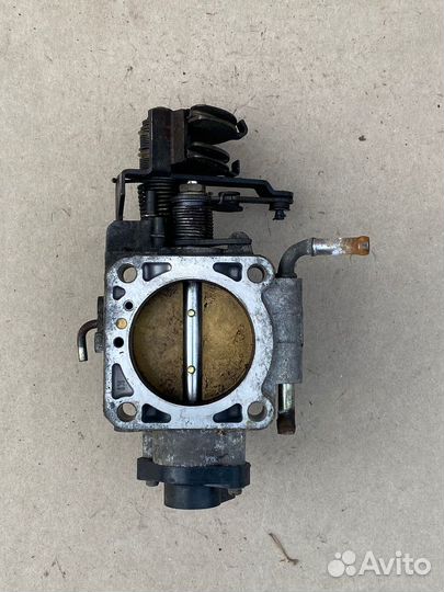 Дроссельная заслонка Subaru Legacy