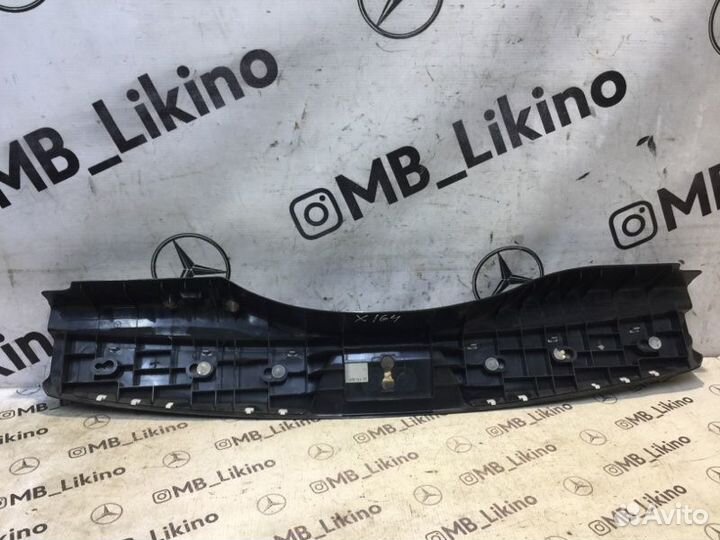 Накладка замка багажника Mercedes-Benz Gl X164