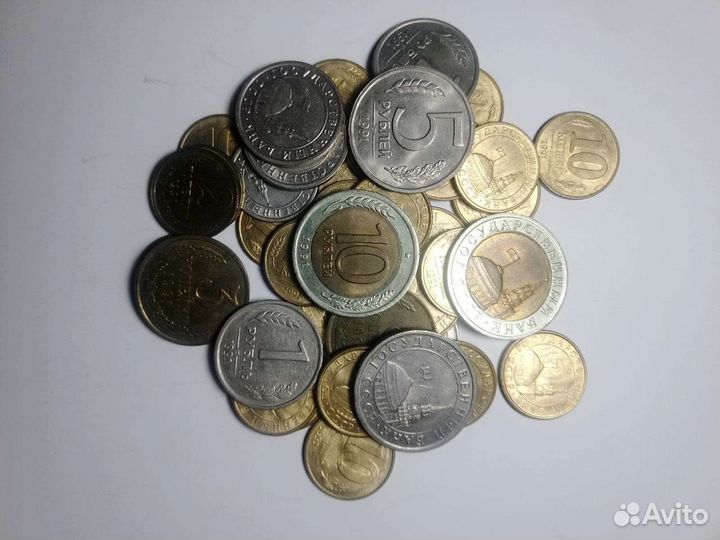 Монеты и купюры