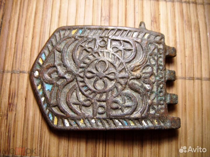 Бляха поясная средневековая