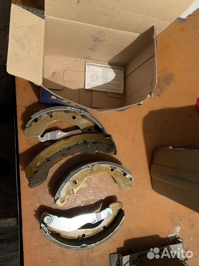 SA055NEW Колодки тормозные барабанные задние