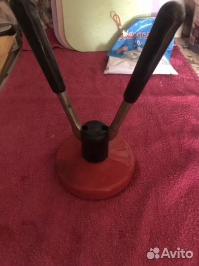 Закаточная машинка для жестяных банок