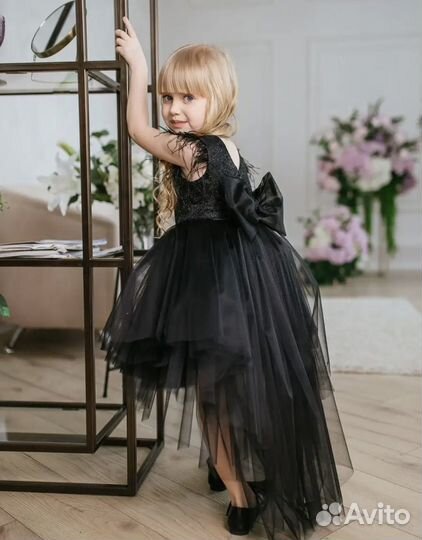 Нарядное платье для девочки 122 128 черное