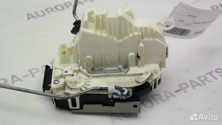 Замок передней двери Grand Cherokee WK2