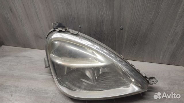 Фара передняя правая Mercedes W168