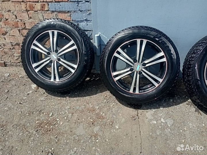 Зима литьё Viatti 185/65 R15 4*100