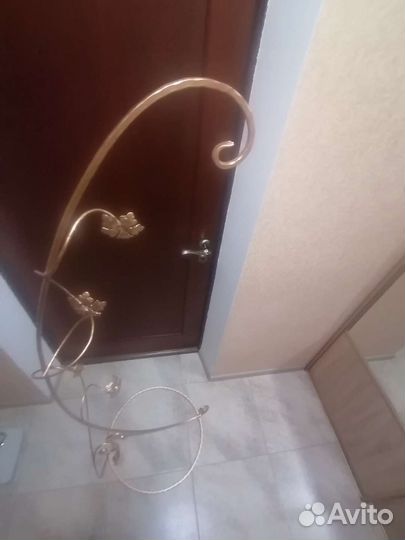 Подставка для клетки