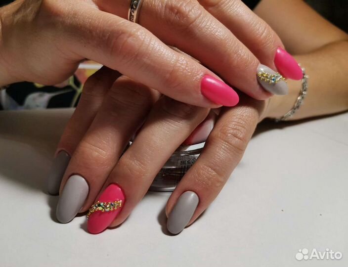 Маникюр и педикюр