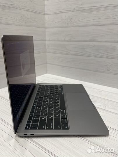 Apple MacBook Air 2021 M1/8GB/256GB