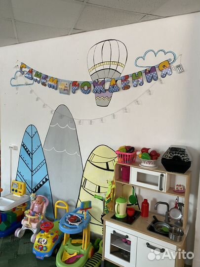 Художник, роспись стен