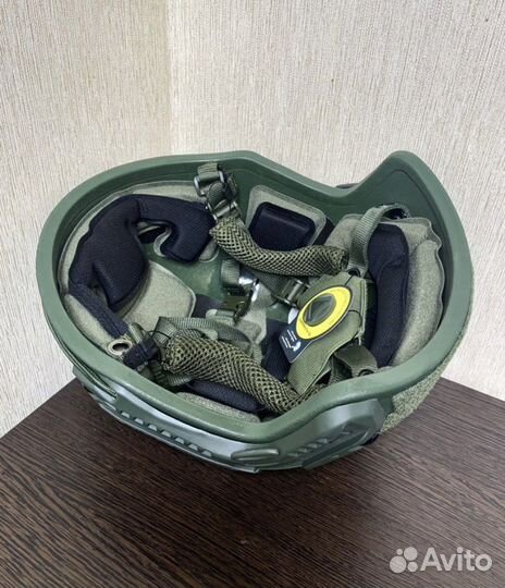 Военный шлем тактический