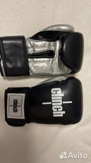 Боксерские перчатки