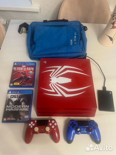 Sony PS4 PRO 1TB Spider man Limited edition + 2TB