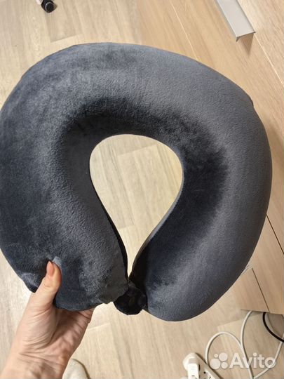 Подушка для шеи дорожная