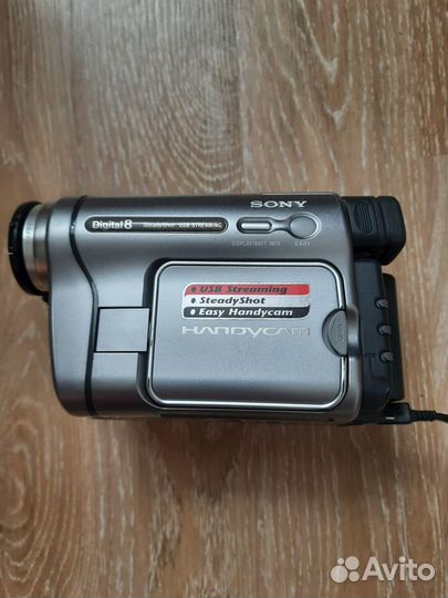 Видеокамера sony