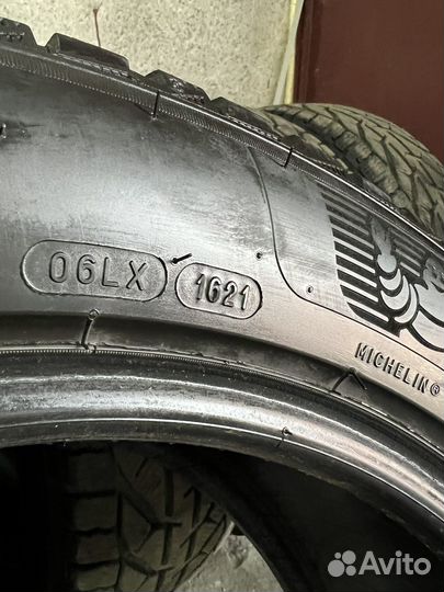 Michelin X-Ice North 4 SUV 235/55 R19 105T