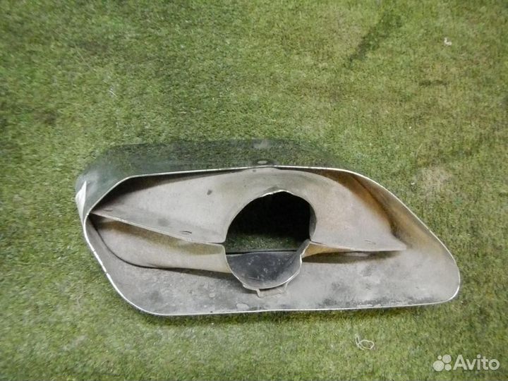 Насадка глушителя левая VW Touareg 3 (2018-н.в.)