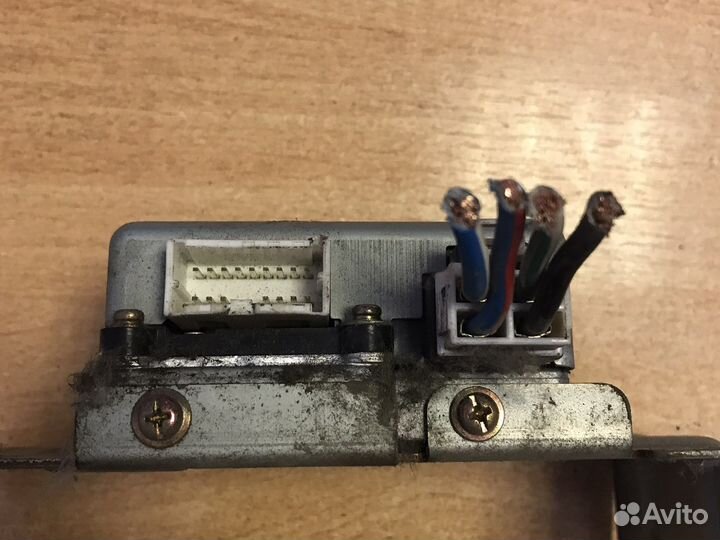 Блок управления рулевой рейкой на nissan march K11