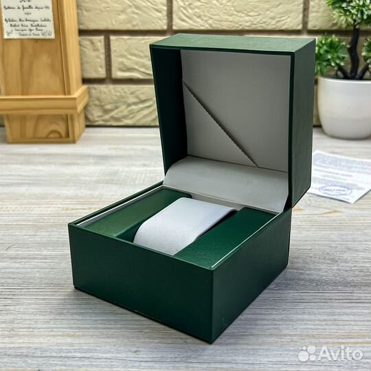 Коробка для часов подарочная