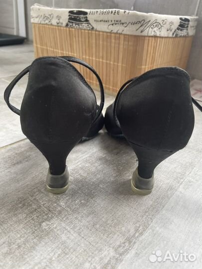 Туфли для бальных танцев