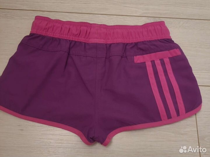 Шорты adidas на девочку 9-10лет