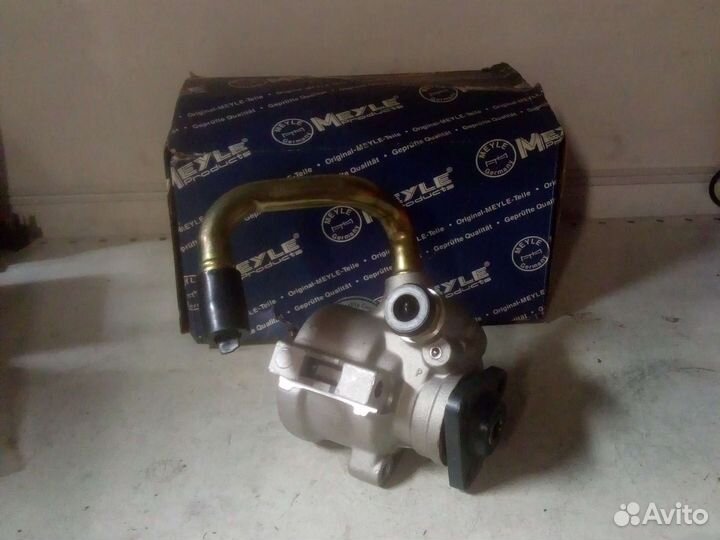 Насос гур Фокус 1