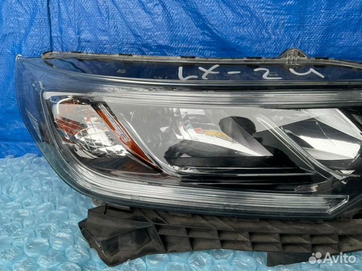 Фара передняя правая Honda Cr-V RM4 K24W9 2016