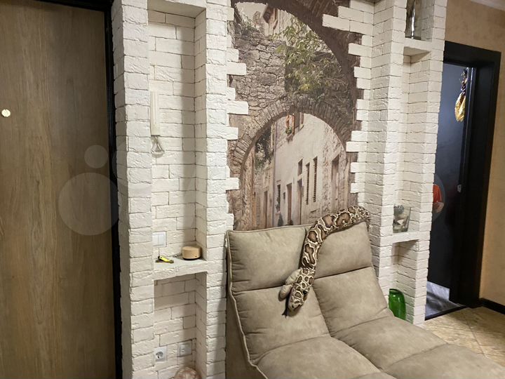 2-к. квартира, 70 м², 7/17 эт.